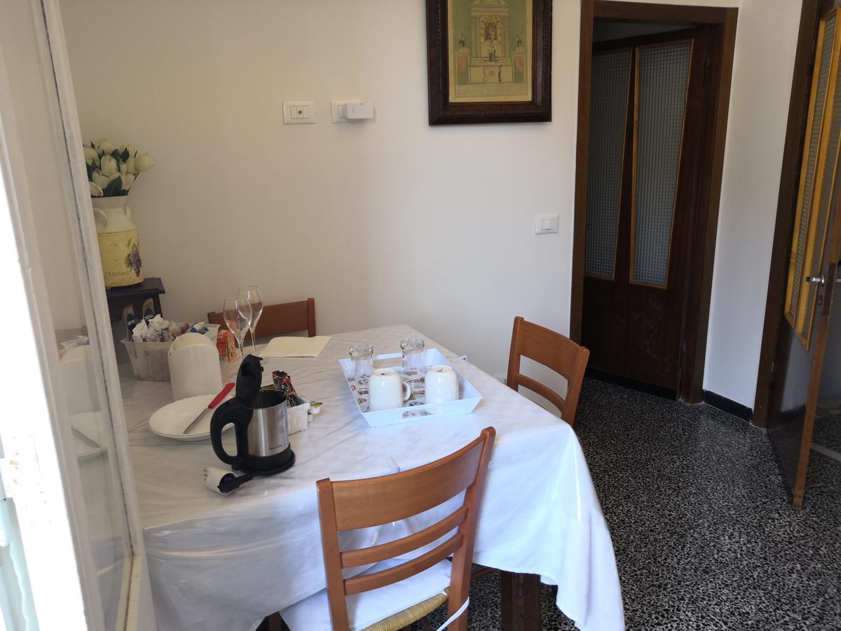 Guesthouse Rollando فيرناتْسا المظهر الخارجي الصورة
