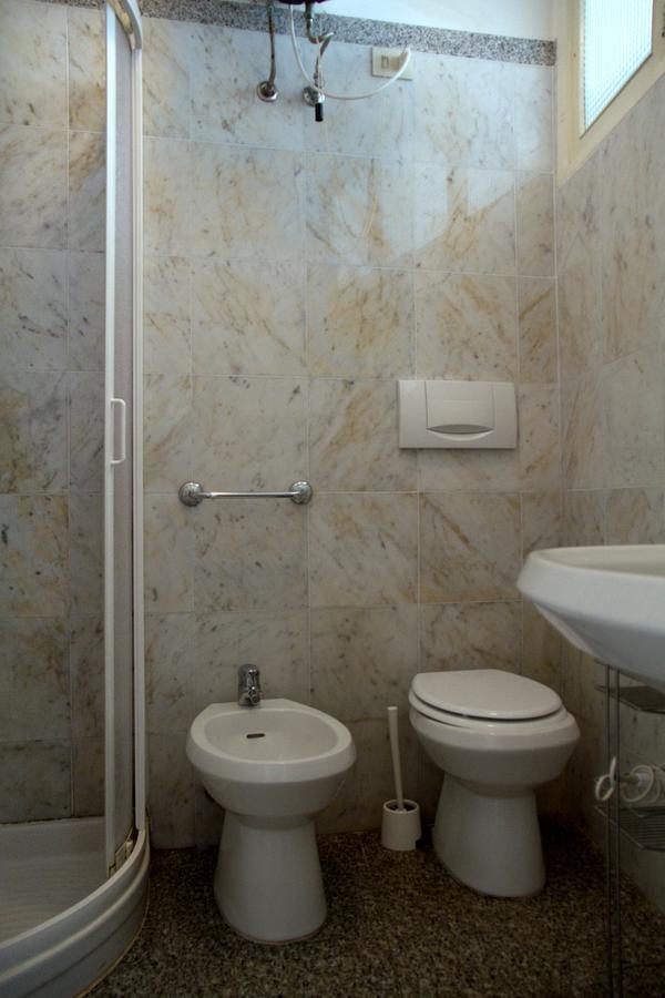 Guesthouse Rollando فيرناتْسا المظهر الخارجي الصورة