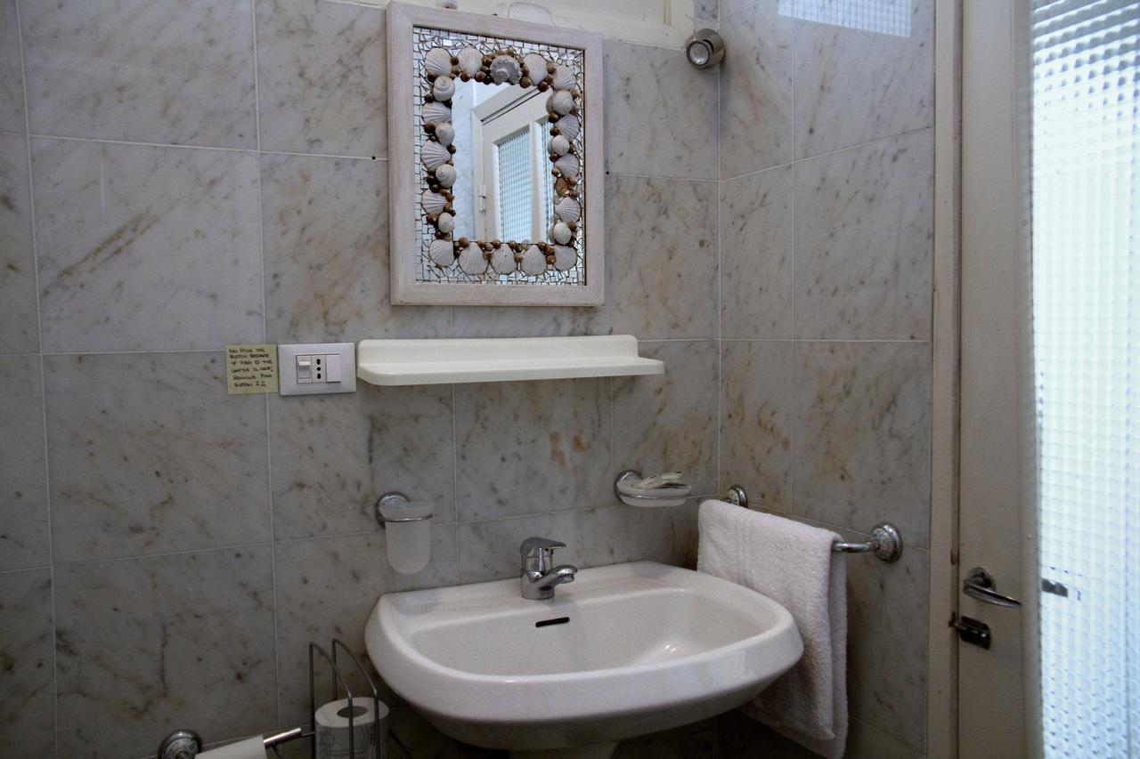 Guesthouse Rollando فيرناتْسا المظهر الخارجي الصورة